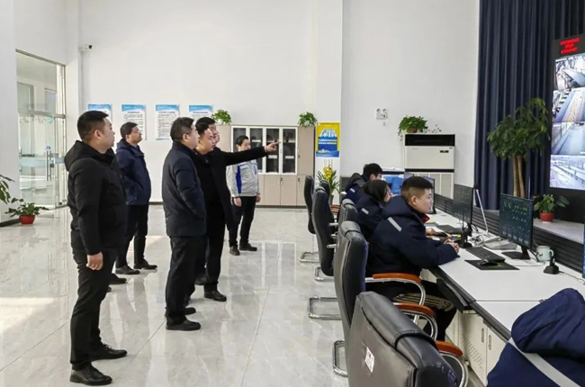 參觀鶴壁市淇縣恒源礦業(yè)建材項(xiàng)目