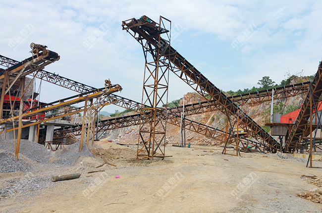 江西客戶的日產1000方砂石生產線 江西客戶的日產1000方砂石生產線