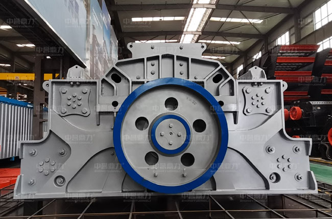 臥式旋回破碎機