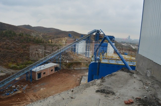 破碎篩分設(shè)備