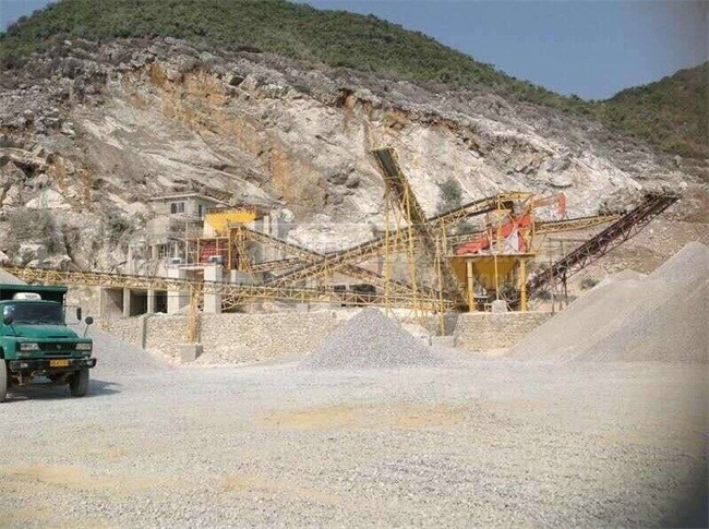 碎石場開采