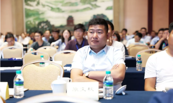 中譽(yù)鼎力裝備設(shè)計(jì)公司副總經(jīng)理