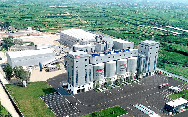 河南省發(fā)展改革委導一行參觀衛(wèi)輝市藍天環(huán)保材料公司四位一體項目